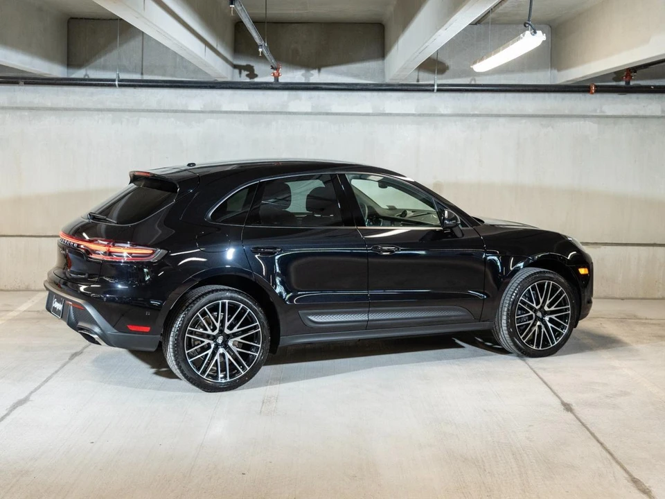 2026 Porsche Macan - Image 9 of 26