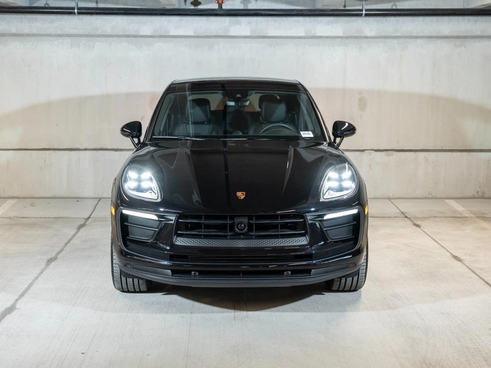 2026 Porsche Macan - Image 6 of 26