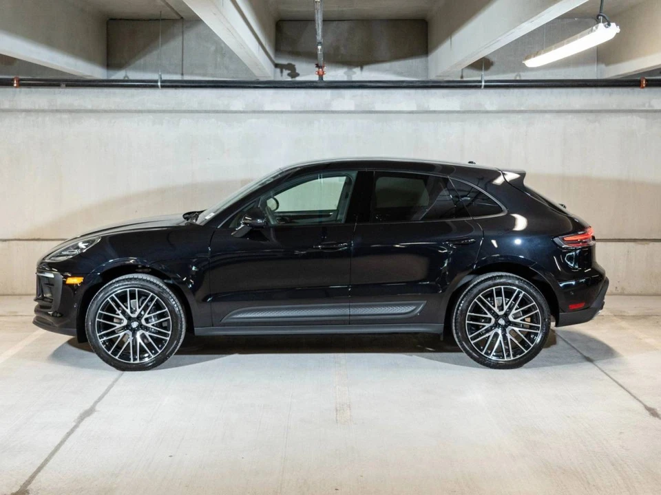 2026 Porsche Macan Electric - Image 2 of 5