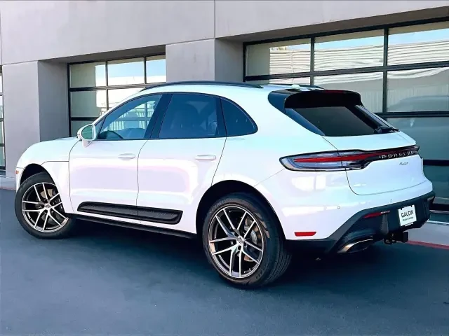 2026 Porsche Macan Electric - Image 22 of 31