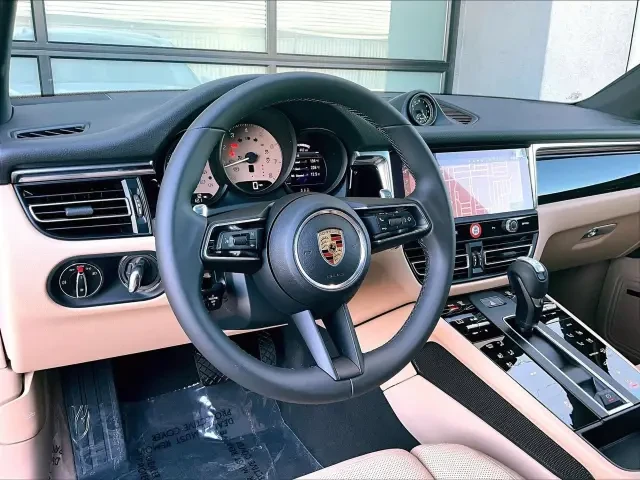 2026 Porsche Macan Electric - Image 30 of 31