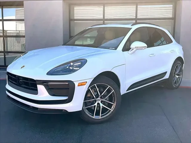 2026 Porsche Macan Electric - Image 6 of 31