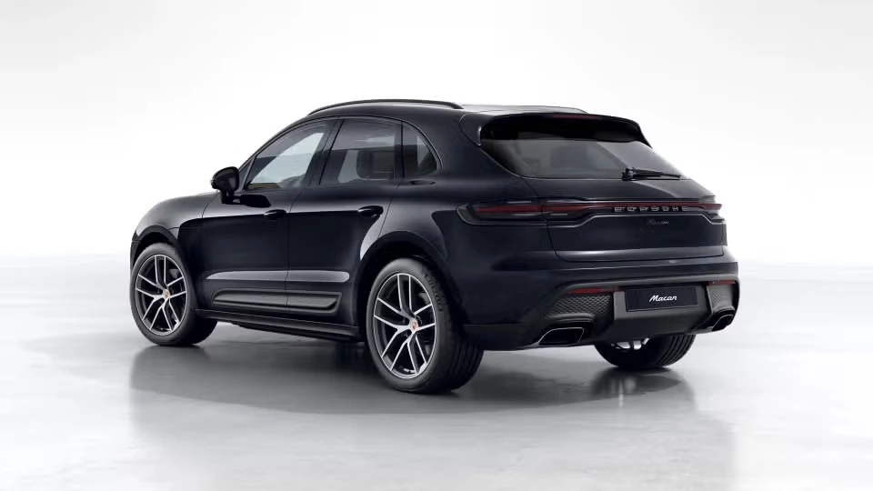 2026 Porsche Macan - Image 19 of 31