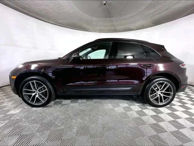 2026 Porsche Macan Electric - Image 10 of 31