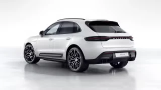 2026 Porsche Macan - Image 17 of 31