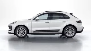 2026 Porsche Macan - Image 9 of 31