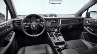 2026 Porsche Macan - Image 25 of 31