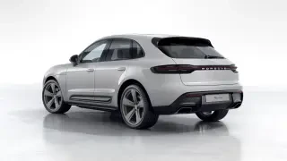 2026 Porsche Macan - Image 21 of 31