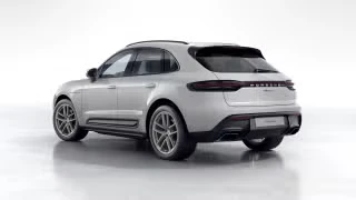 2026 Porsche Macan - Image 17 of 31