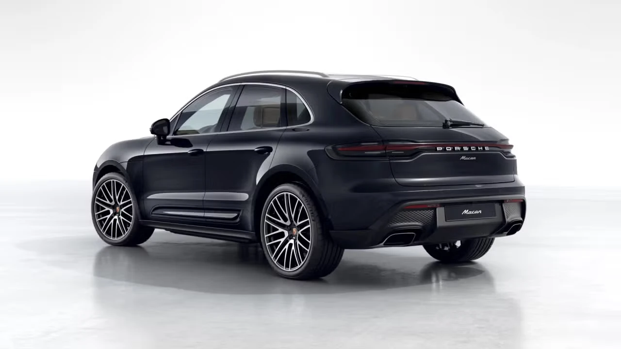 2026 Porsche Macan - Image 20 of 31