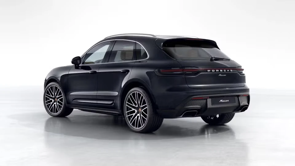 2026 Porsche Macan - Image 19 of 31