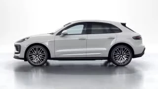 2026 Porsche Macan - Image 9 of 31