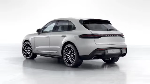 2026 Porsche Macan - Image 18 of 31
