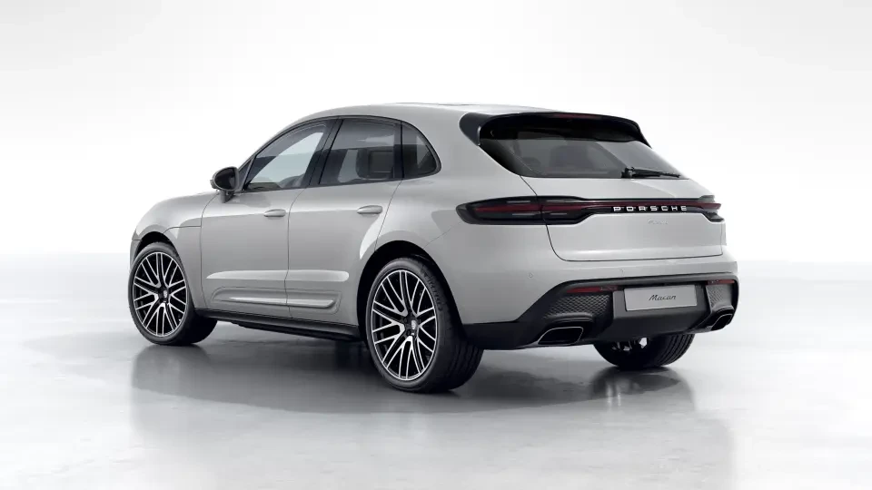2026 Porsche Macan - Image 23 of 31