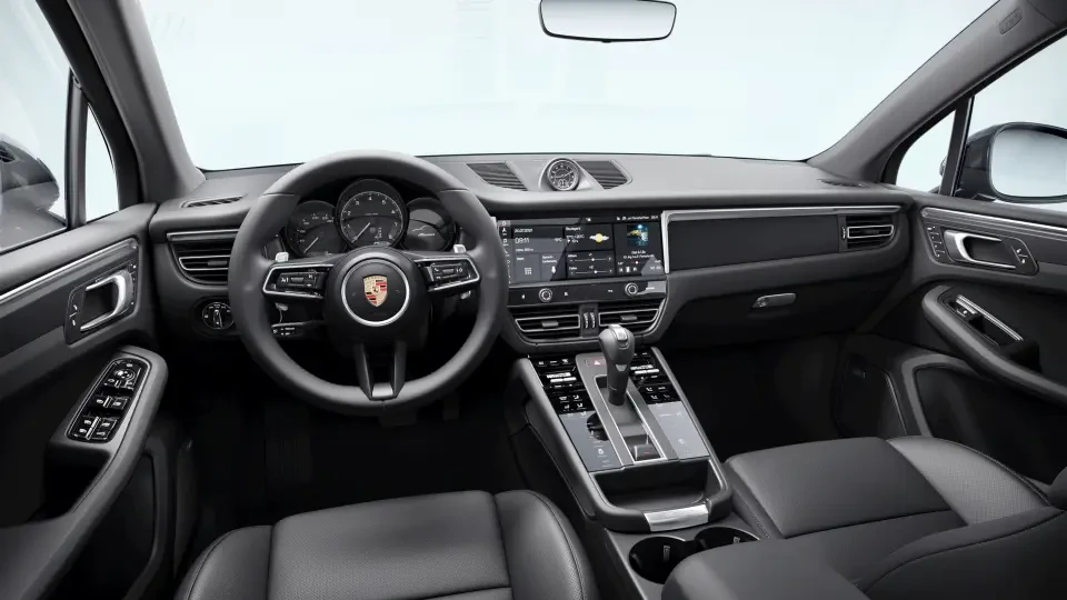 2026 Porsche Macan - Image 31 of 31