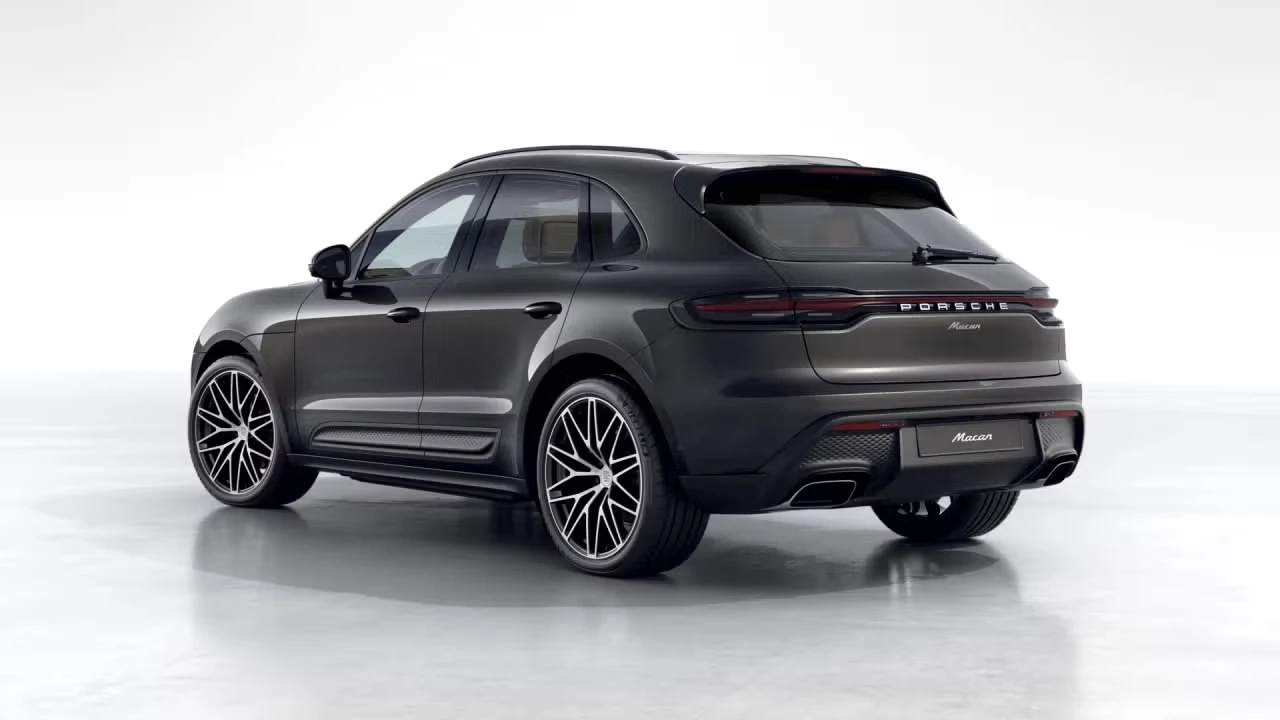 2026 Porsche Macan - Image 20 of 31