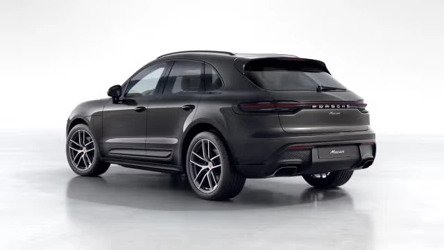 2026 Porsche Macan - Image 18 of 31