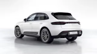 2026 Porsche Macan - Image 17 of 31
