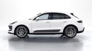 2026 Porsche Macan - Image 9 of 31