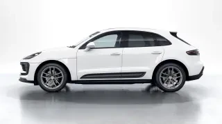 2026 Porsche Macan - Image 13 of 31