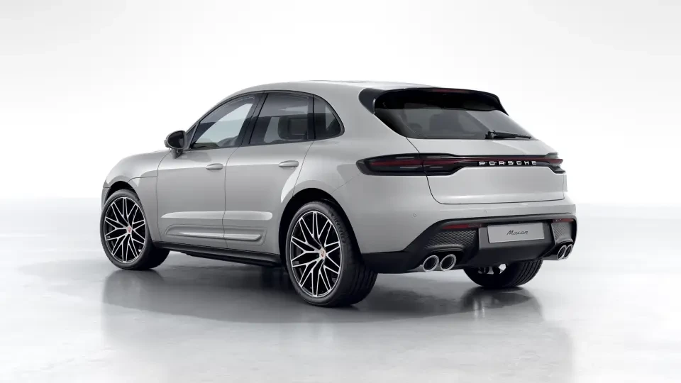 2026 Porsche Macan - Image 23 of 31