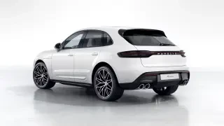2026 Porsche Macan - Image 21 of 31