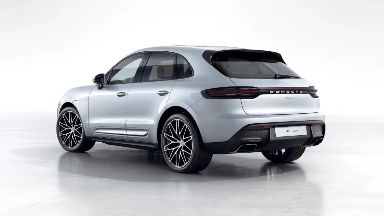 2026 Porsche Macan - Image 20 of 31