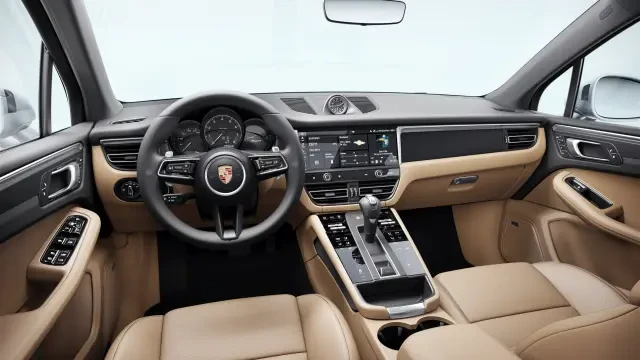 2026 Porsche Macan - Image 30 of 31