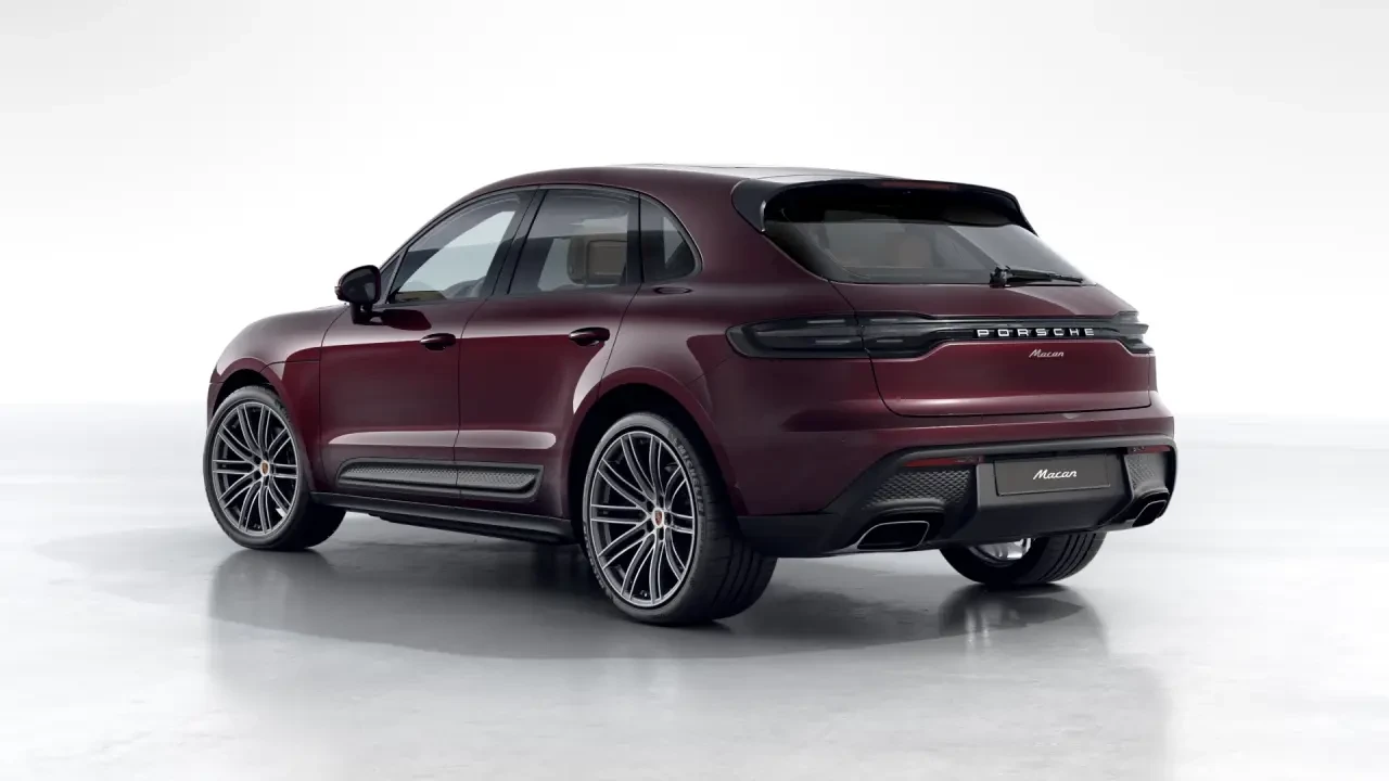 2026 Porsche Macan - Image 24 of 30