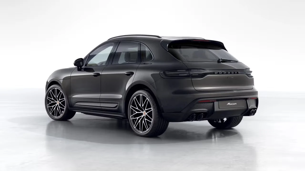 2026 Porsche Macan - Image 20 of 31