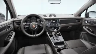 2026 Porsche Macan - Image 29 of 31