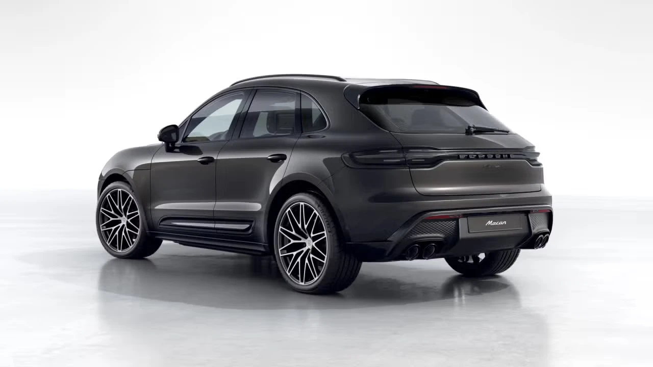 2026 Porsche Macan - Image 20 of 31