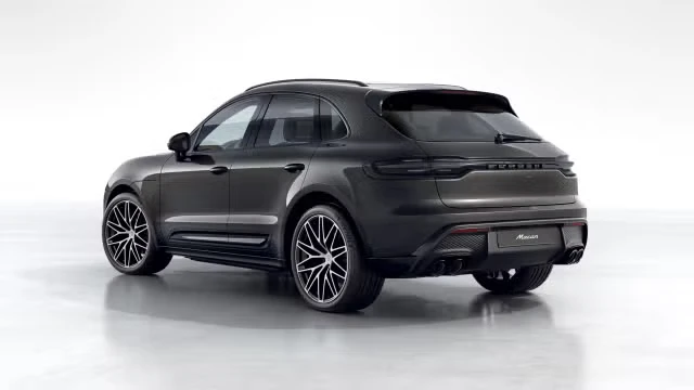 2026 Porsche Macan - Image 18 of 31