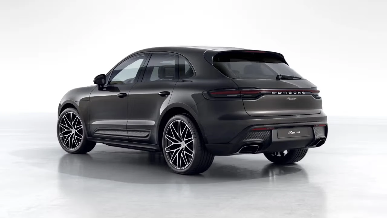 2026 Porsche Macan - Image 20 of 31