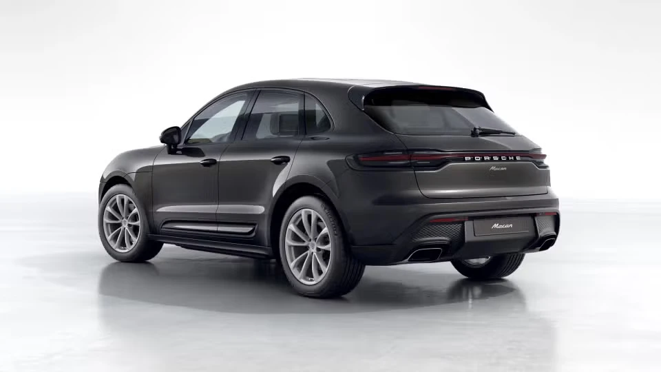 2026 Porsche Macan - Image 19 of 31