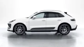 2026 Porsche Macan - Image 13 of 30