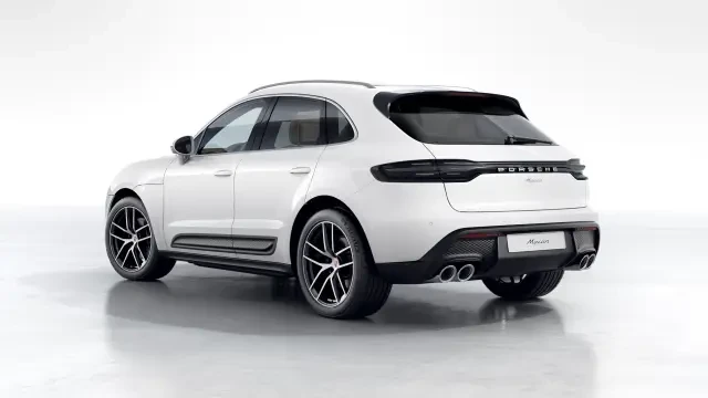 2026 Porsche Macan - Image 22 of 30
