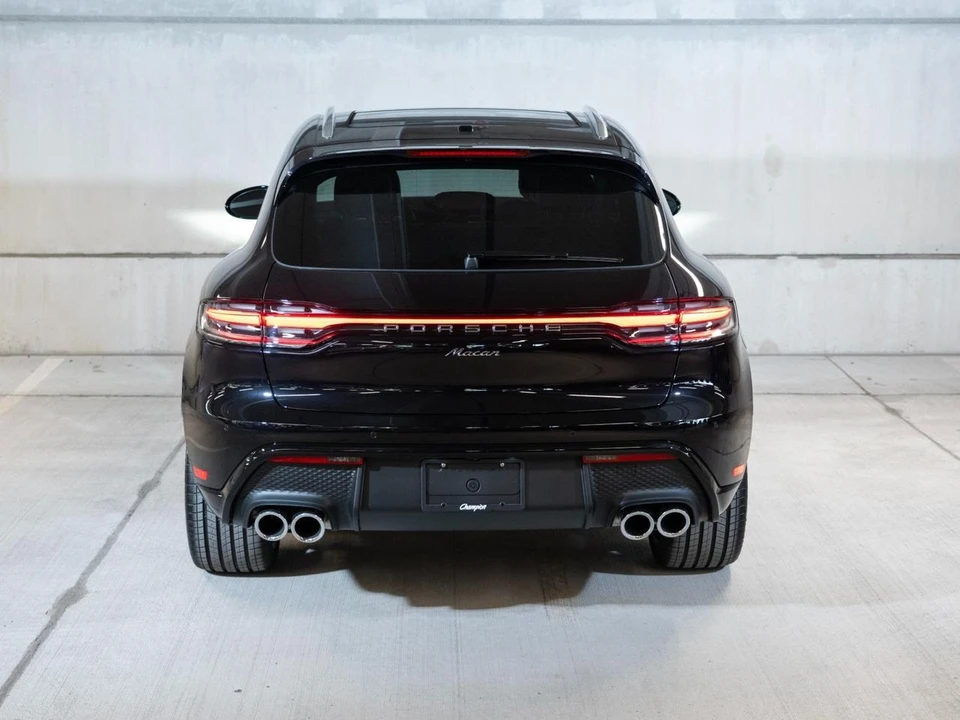 2026 Porsche Macan Electric - Image 10 of 28