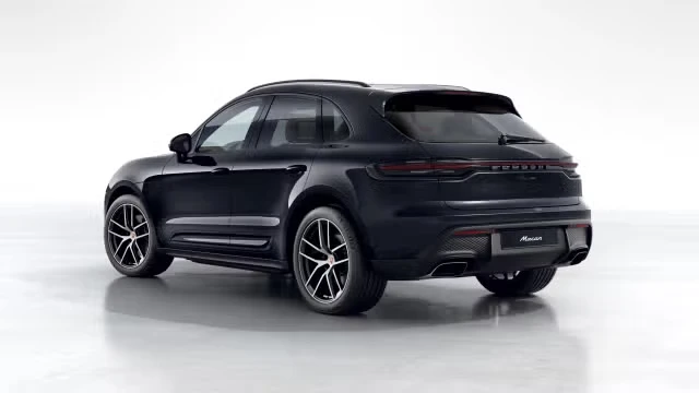 2026 Porsche Macan - Image 18 of 30