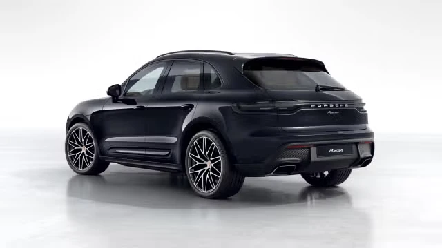 2026 Porsche Macan - Image 18 of 30
