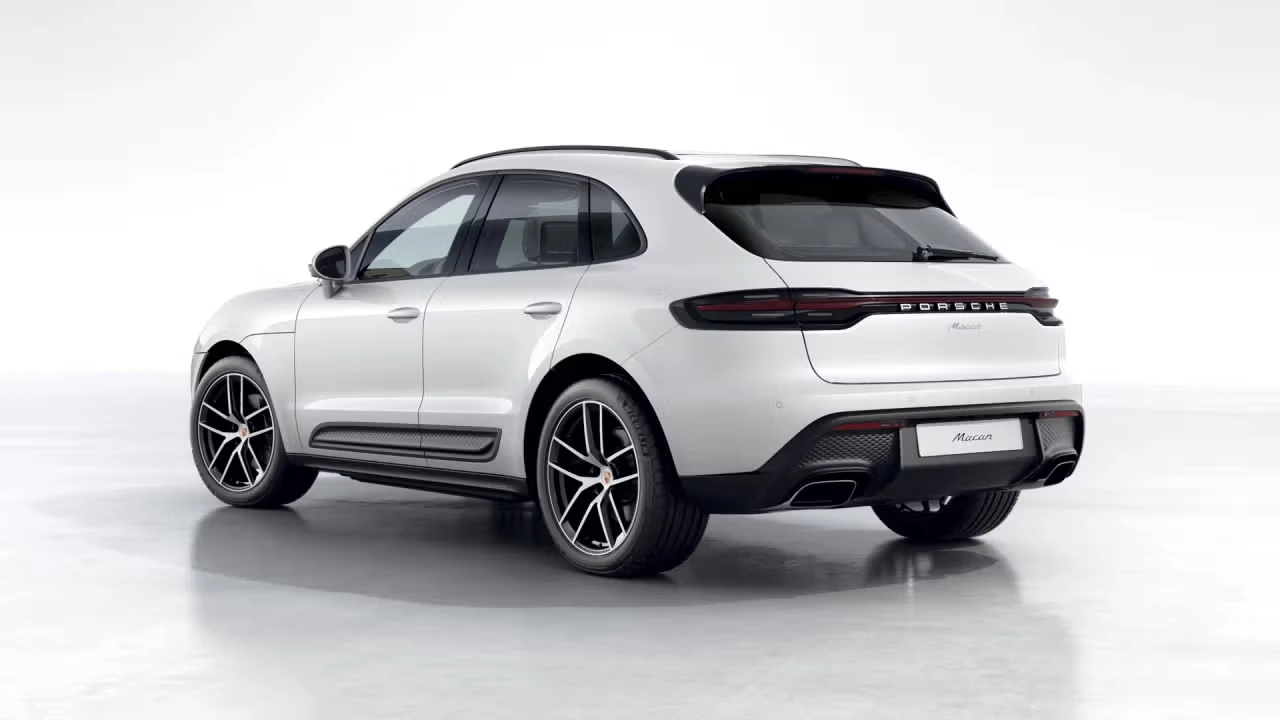 2026 Porsche Macan - Image 20 of 30