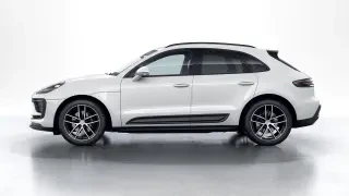 2026 Porsche Macan - Image 13 of 30