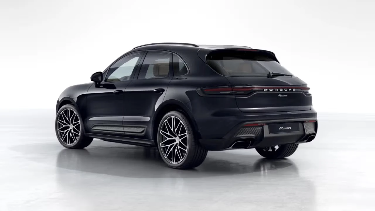 2026 Porsche Macan - Image 20 of 30