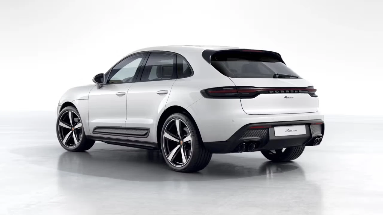 2026 Porsche Macan - Image 20 of 30