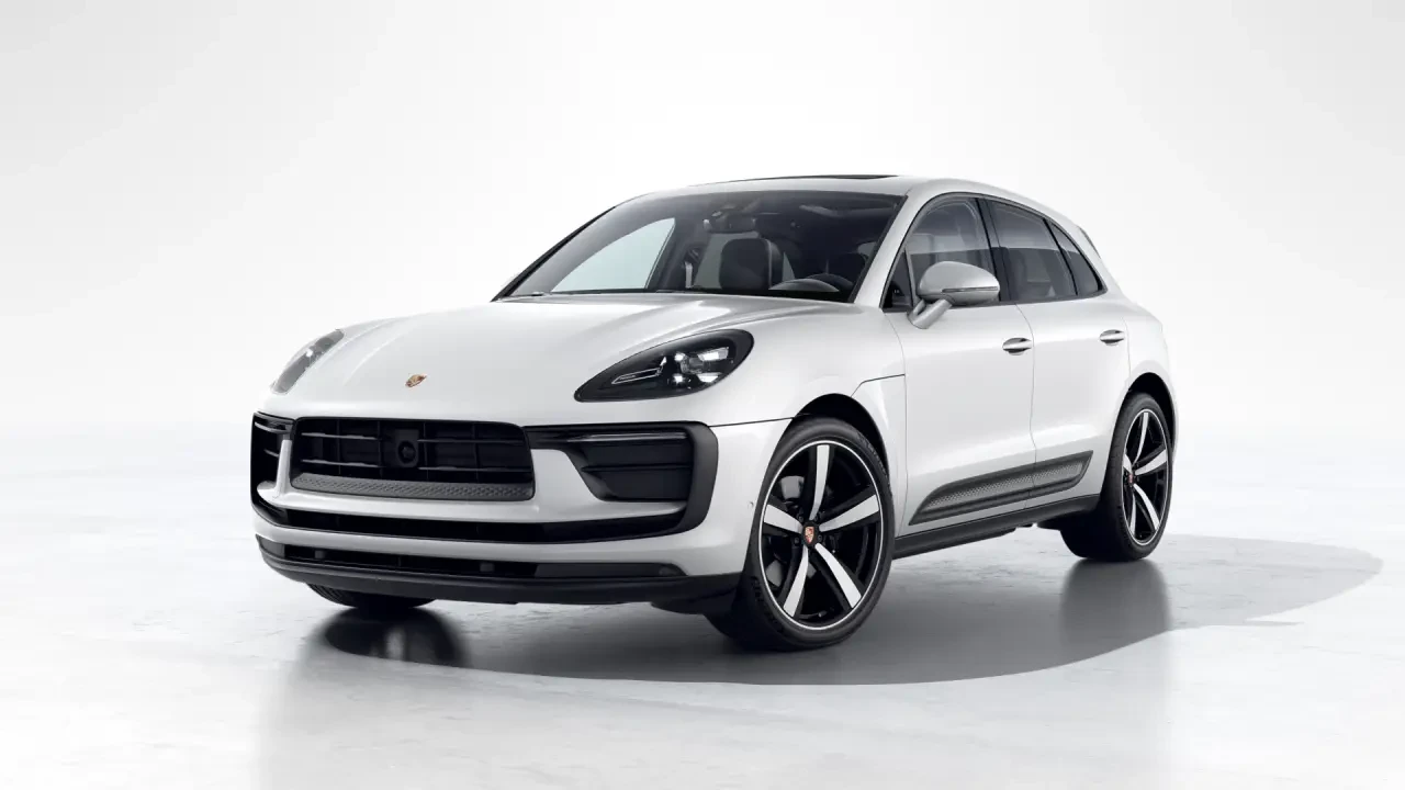 2026 Porsche Macan - Image 8 of 30
