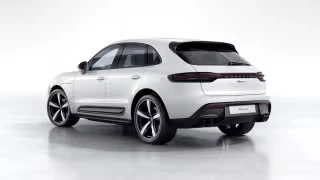 2026 Porsche Macan - Image 17 of 30