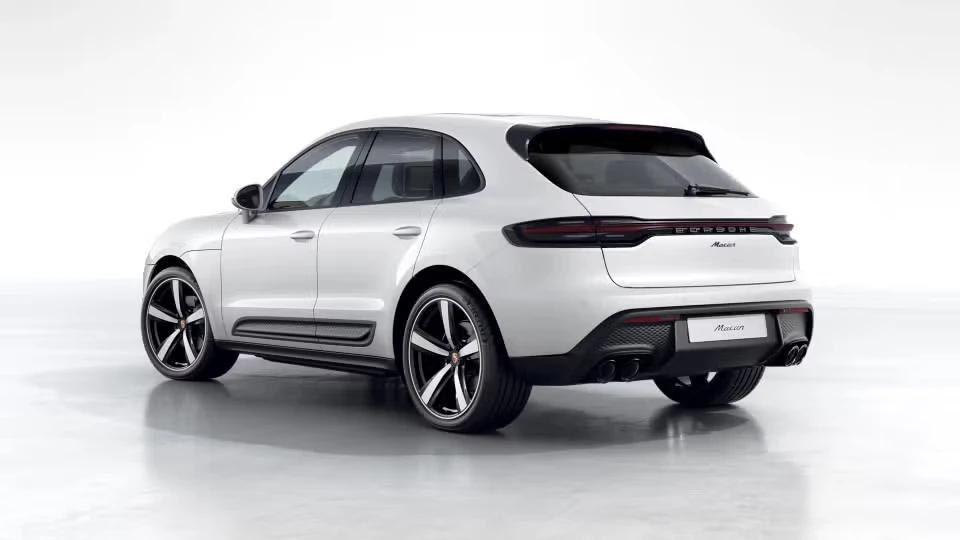 2026 Porsche Macan - Image 19 of 30