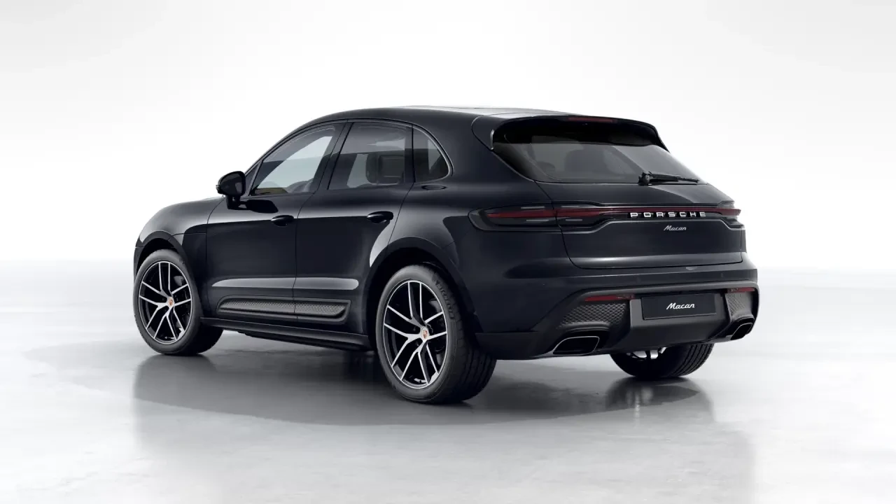 2026 Porsche Macan - Image 24 of 30
