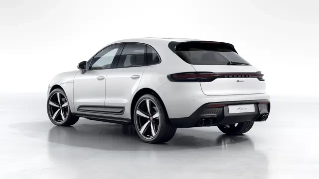 2026 Porsche Macan - Image 22 of 30