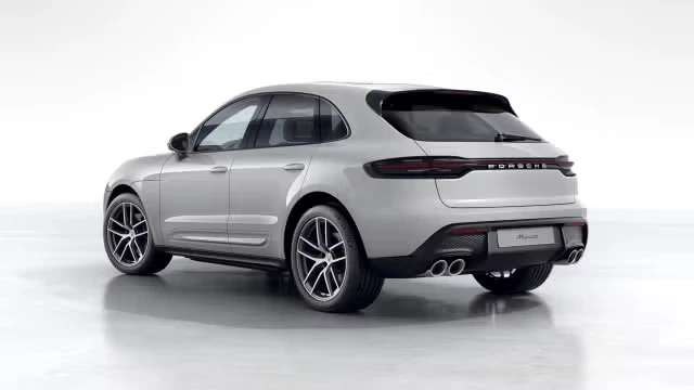 2026 Porsche Macan - Image 18 of 30